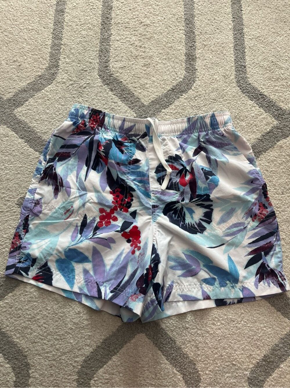 NWOT Columbia Men’s Swim Trunks 5 in Size Small
